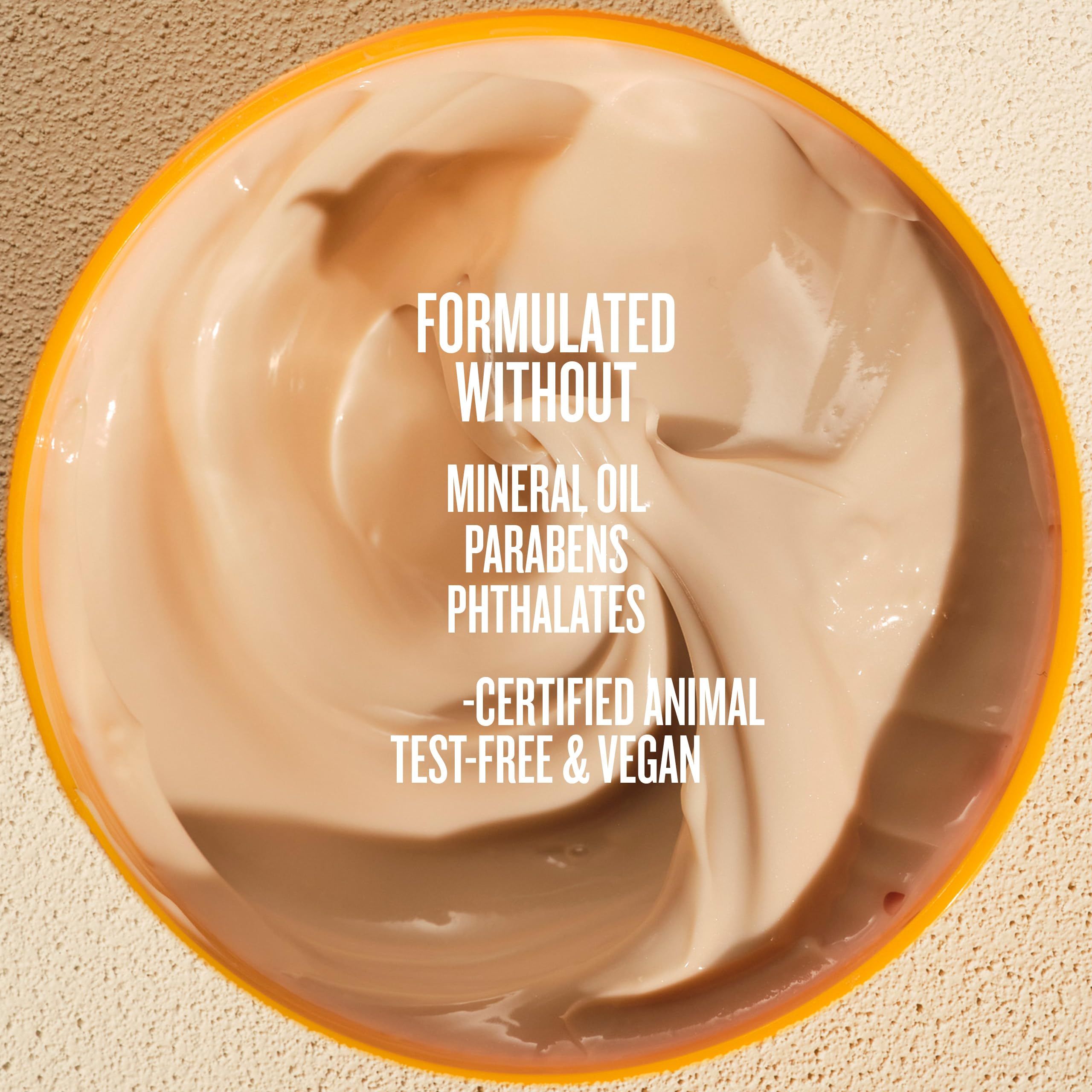 Vue de dessus de la crème dans un récipient. Texte : « Sans huile minérale, parabènes, phtalates. Certifié sans cruauté et végétalien ».