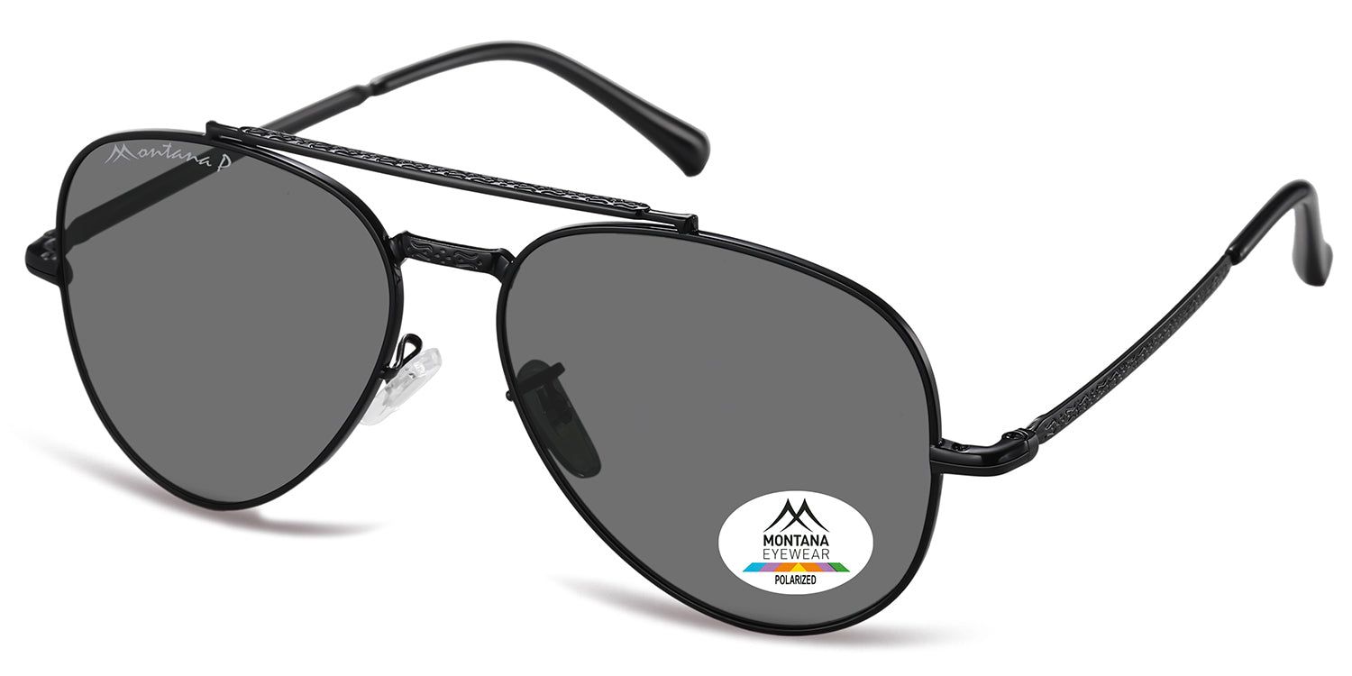 Lunettes de soleil noires en biais. Verres gris, logo Montana Eyewear et autocollant Polarized. Design à double pont.