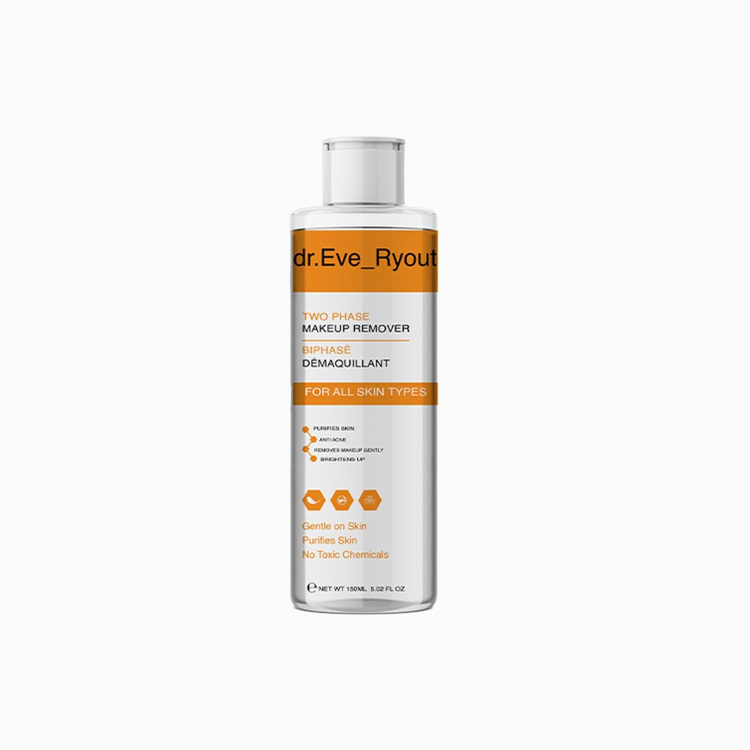 Fles met witte dop. Opschrift: Dr. Eve_Ryouth, Two Phase Makeup Remover. Voor alle huidtypes.