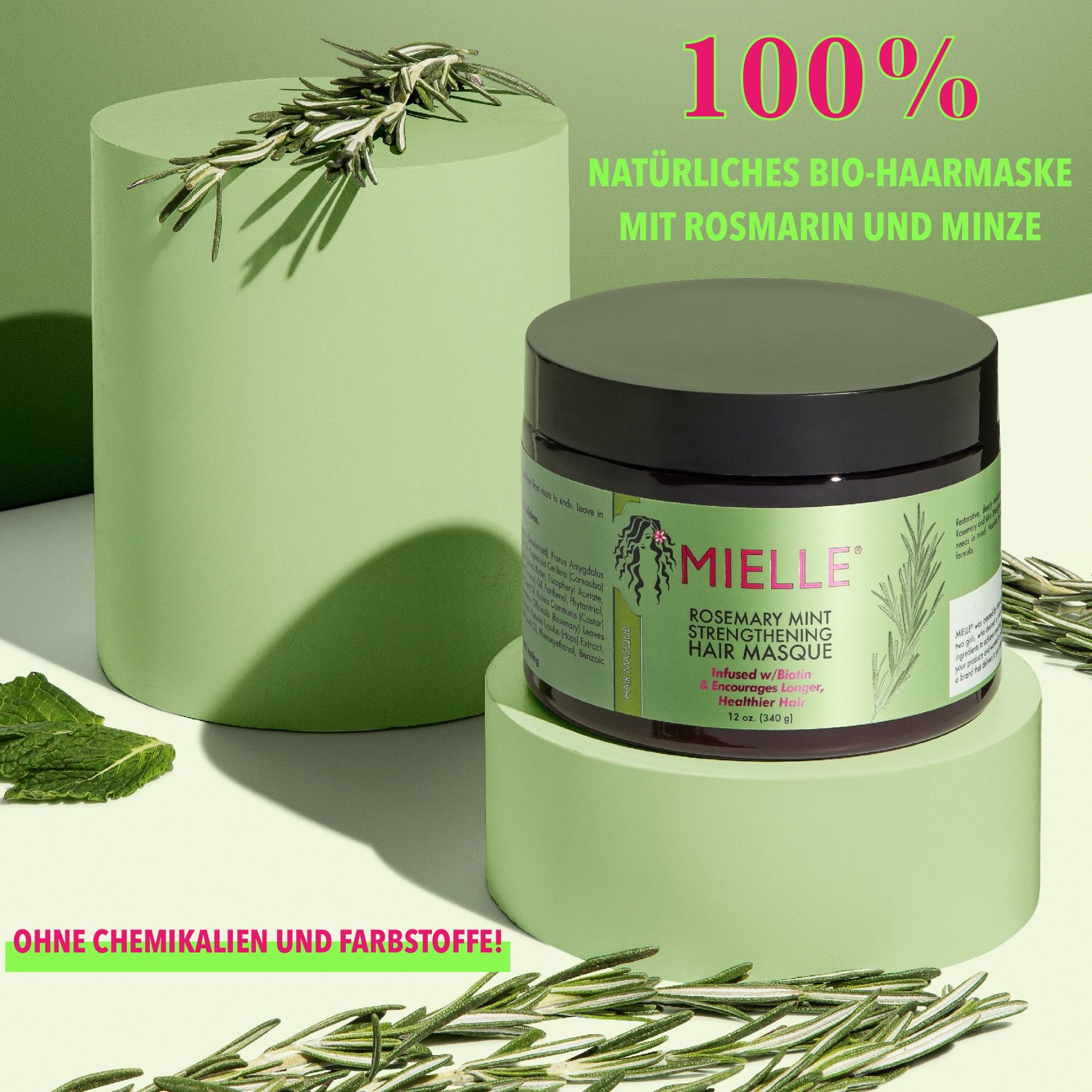 Masque capillaire Mielle Organics sur socles verts. Texte : 100% masque capillaire bio naturel au romarin et à la menthe.