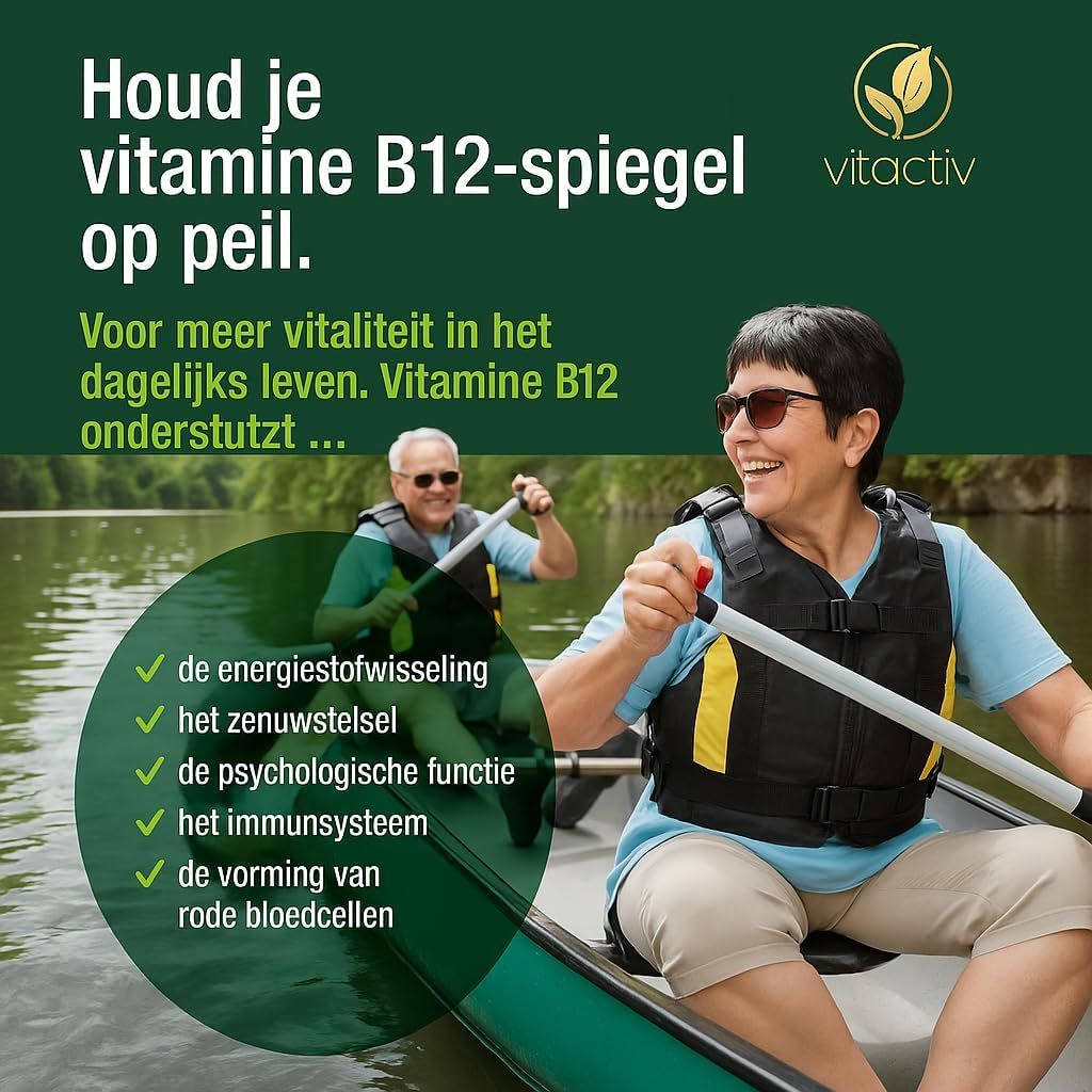 Zijaanzicht van een donkerbruine glazen fles met Vitamine B12 tabletten. Bevat voedingswaarde-informatie, ingrediënten en barcode.