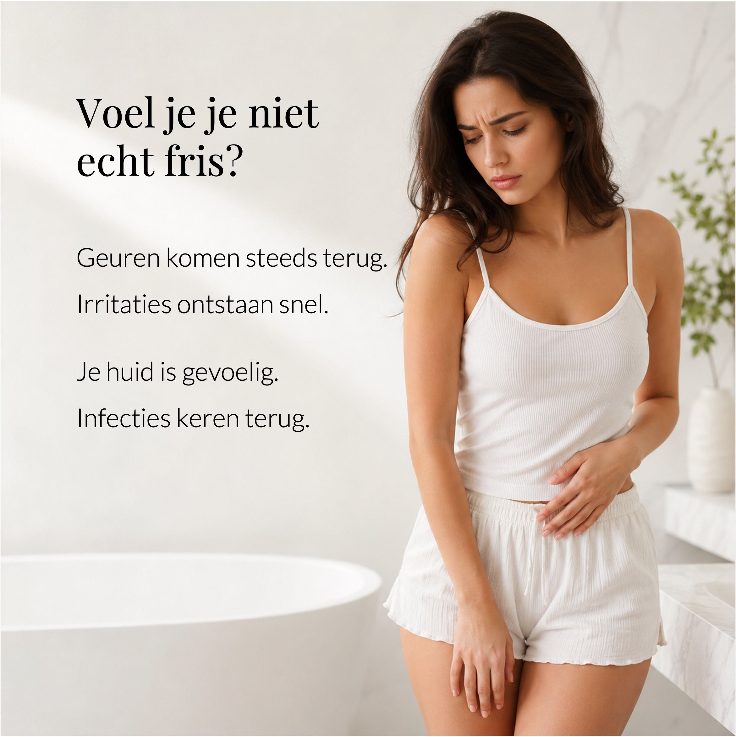 Vrouw in ondergoed, ongelukkig. Achtergrond: badkamer.
