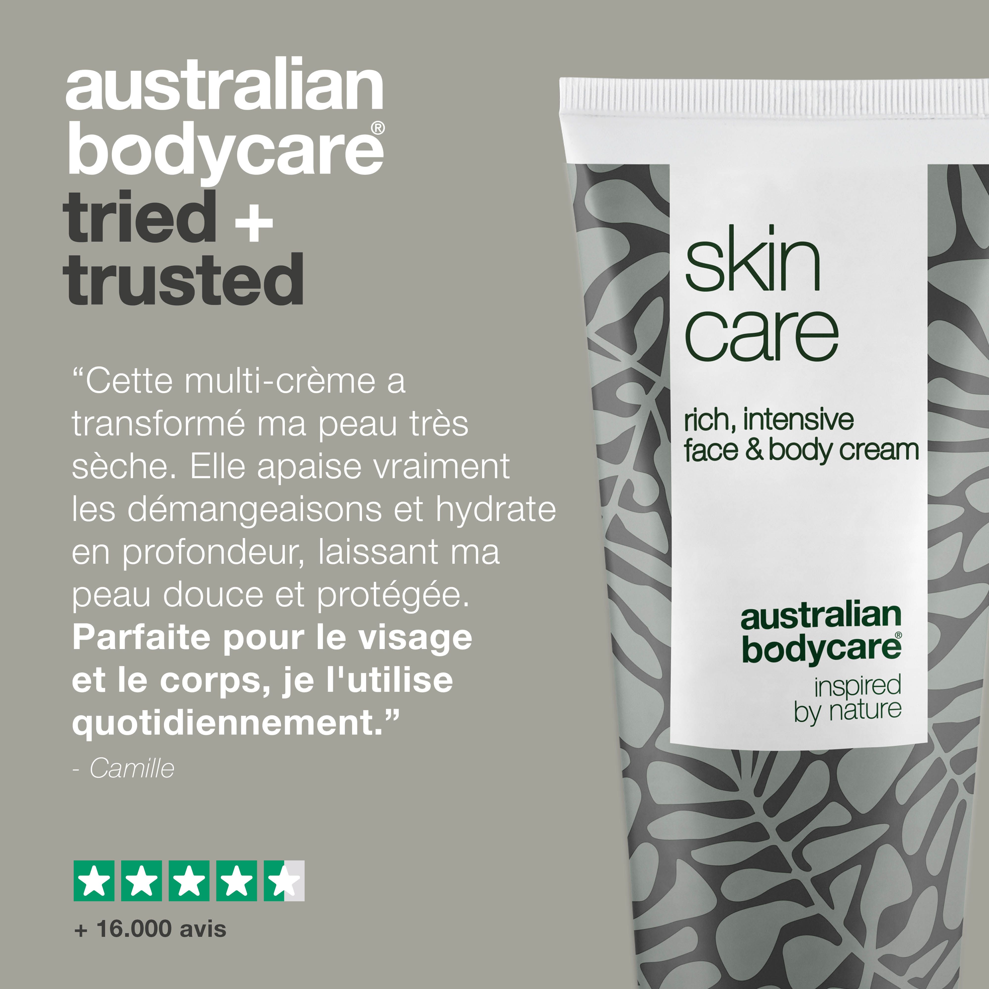 Tube de crème avec texte et étoiles. Texte : Cette multi-crème a transformé ma peau très sèche. Marque : Australian Bodycare.