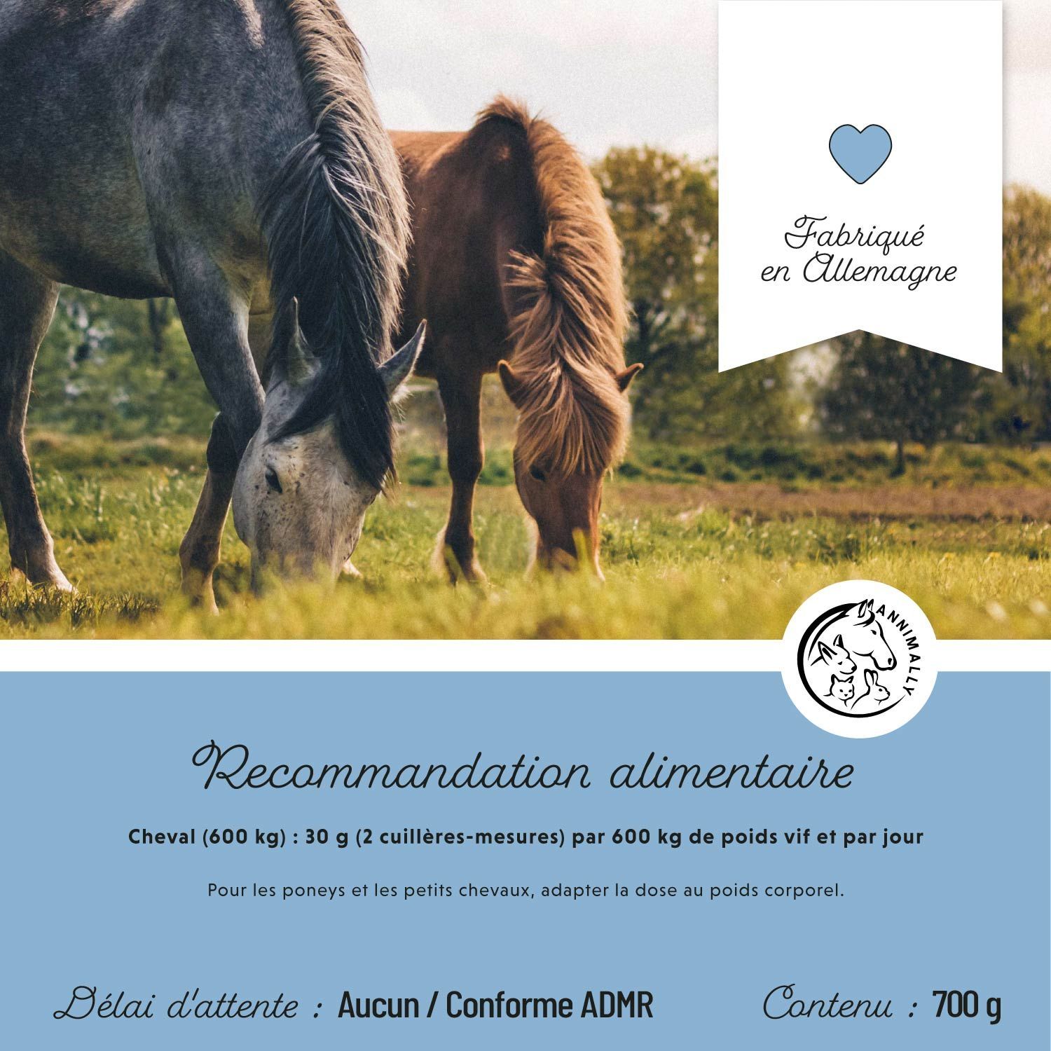 Pot blanc avec étiquette bleue. Inscription: Zinc, 700 g. Pour peau, crinière et sabots. Granulés.