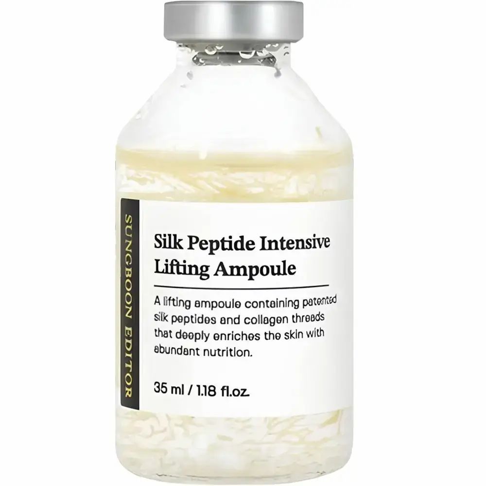 Flacon en verre avec étiquette blanche. Texte : Silk Peptide Intensive Lifting Ampoule. 35 ml / 1.18 fl.oz. Contient des peptides de soie et des fils de collagène.