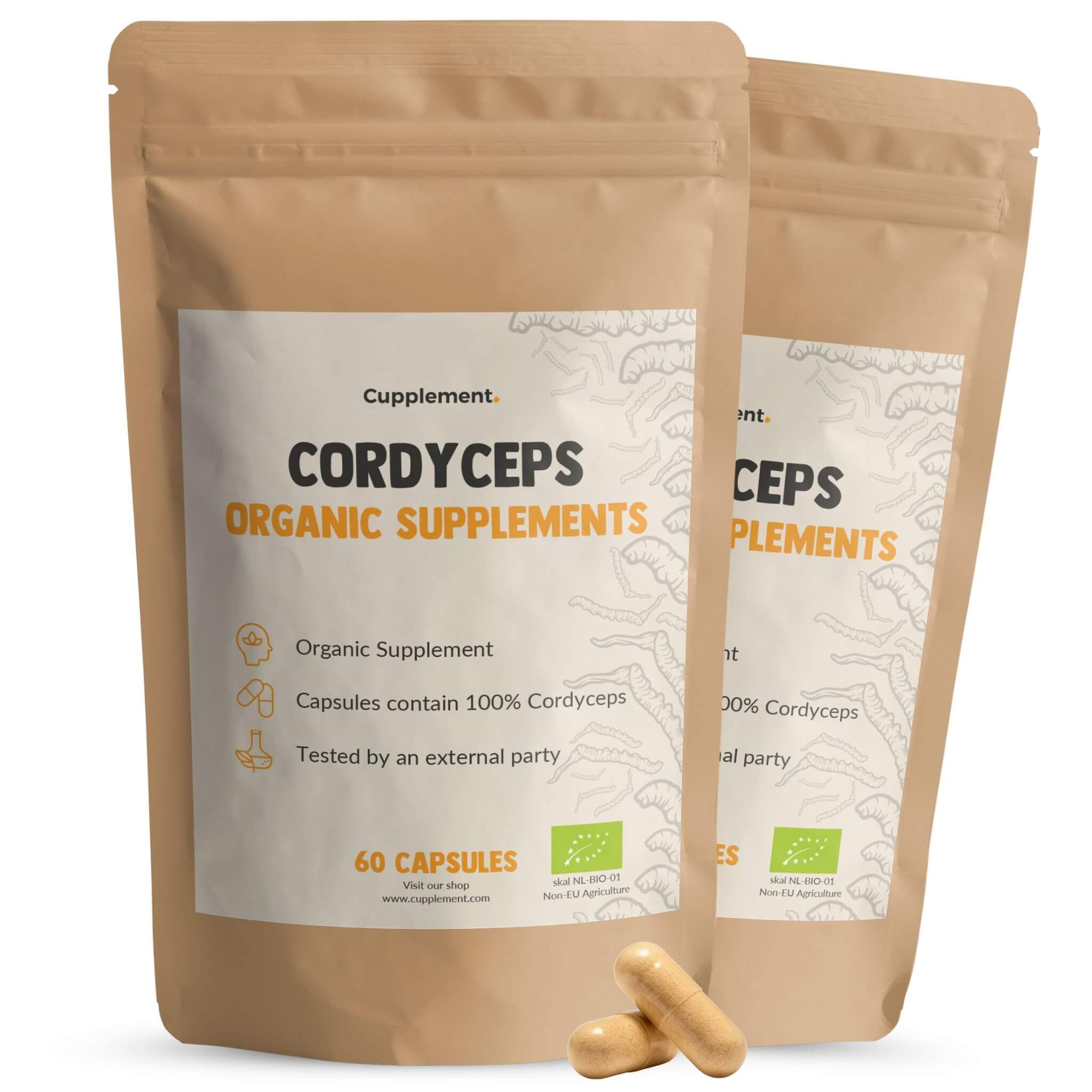 Twee zakjes Cordyceps-capsules. Opschrift: Cupplement, Cordyceps, Organic Supplements. 60 capsules. Bruine capsules.