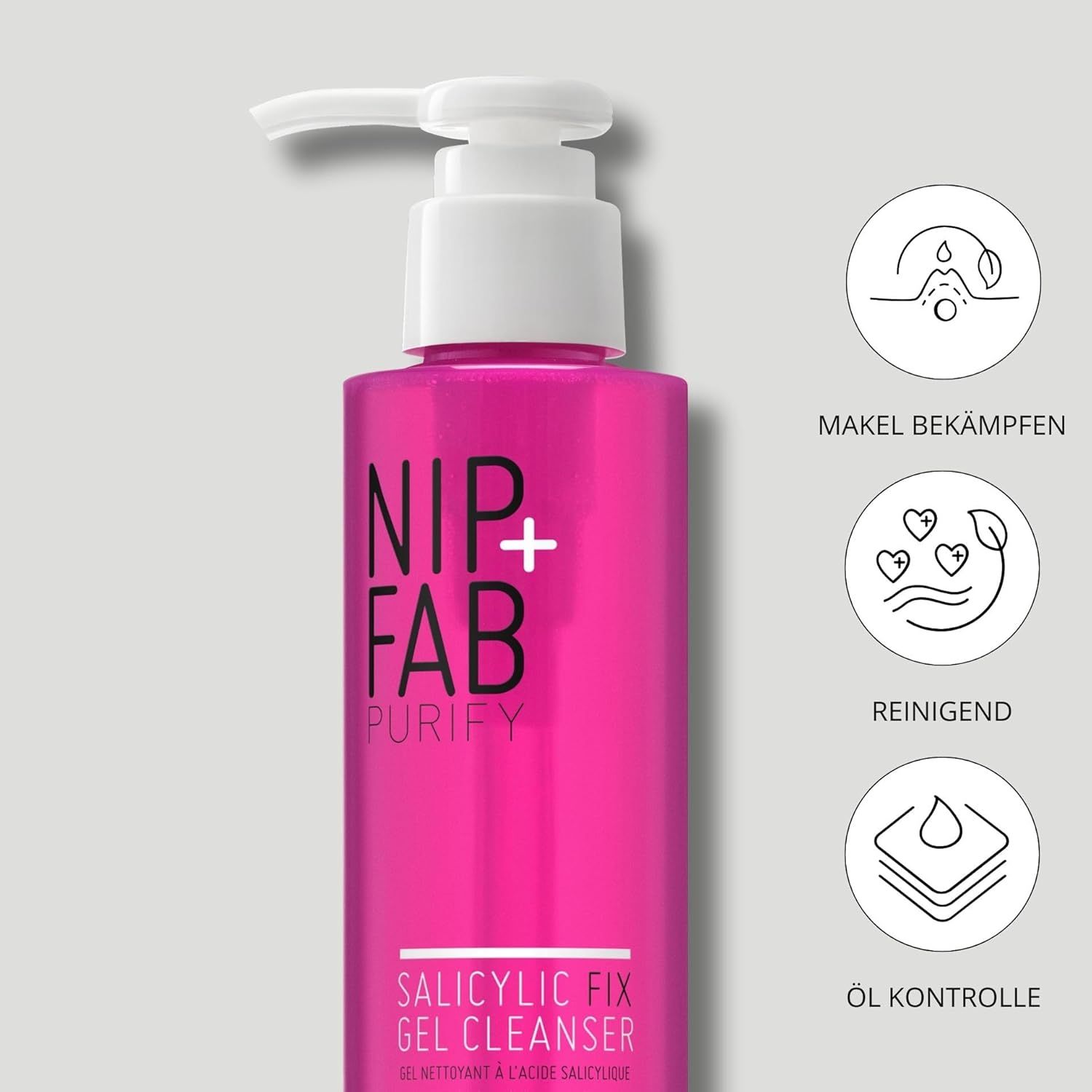 Flacon rose avec pompe blanche. NIP+FAB, Salicylic Fix Gel Cleanser sur le flacon.