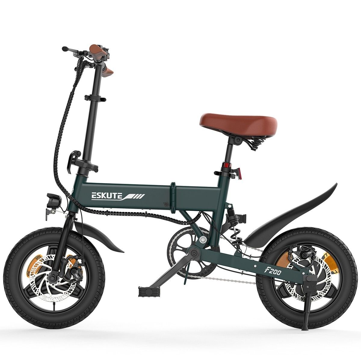 Groene, opvouwbare ESKUTE F200 e-bike. Bruin zadel en handvatten. Zwarte spatborden en banden. Schijfremmen.