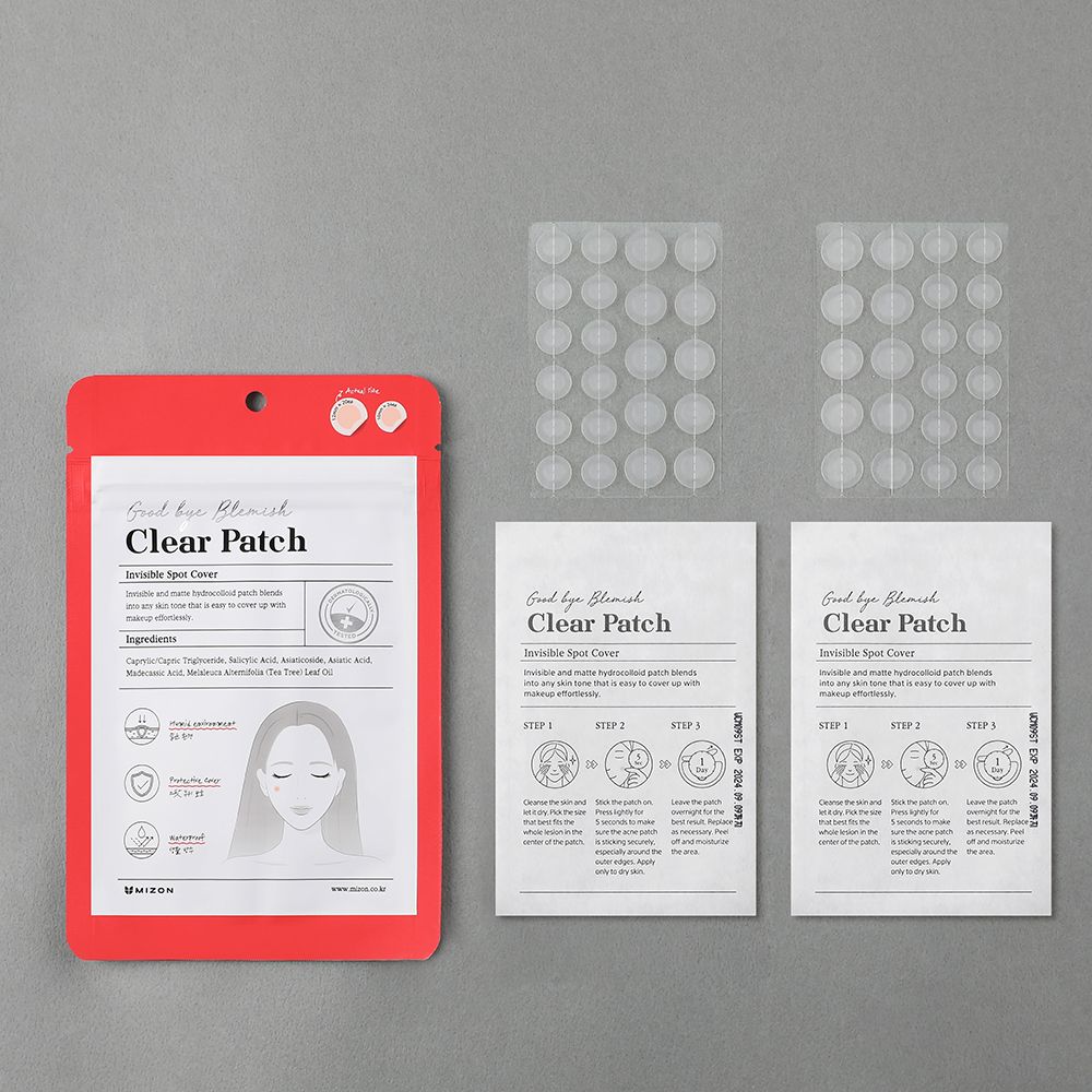 Rode verpakking met productinfo en twee pakjes transparante puistjespleisters.