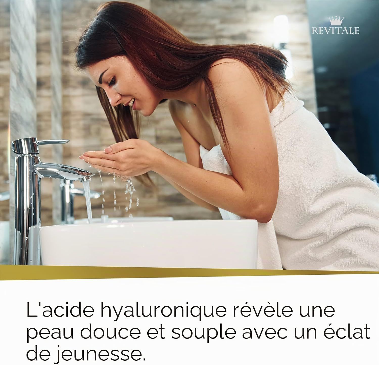 Femme se lavant le visage à l'eau d'un robinet dans une salle de bain.