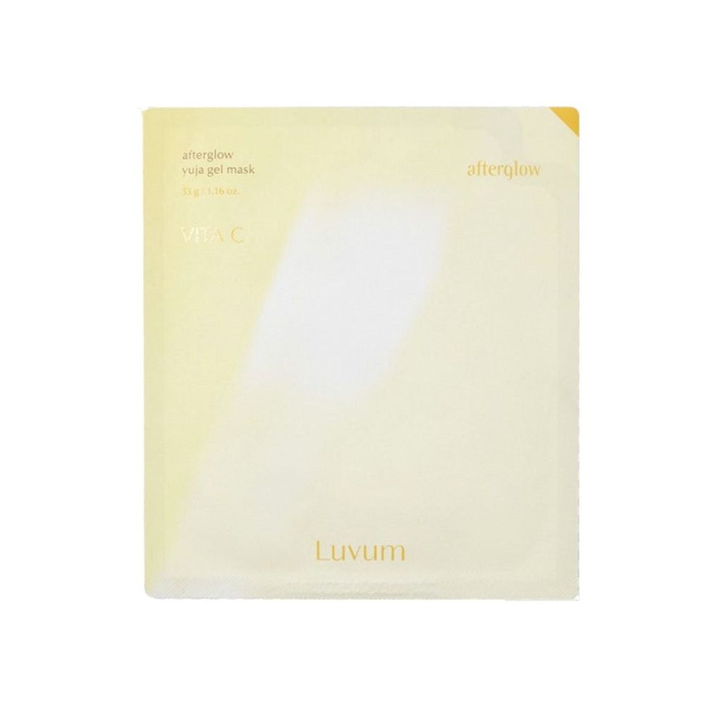 Masque en gel dans un emballage carré. Couleur jaunâtre, texte 'Luvum' et 'Vita C' visibles.