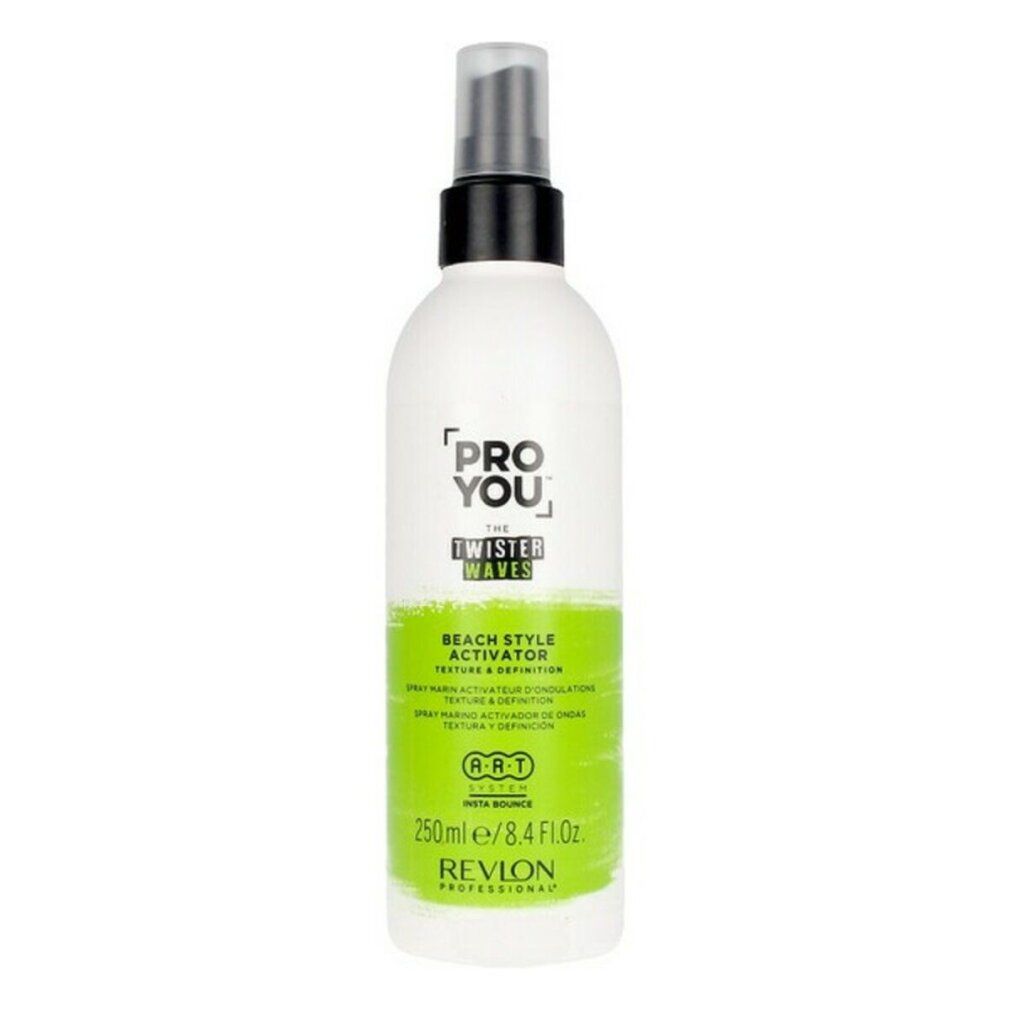 Spray blanc avec tête noire. Étiquette verte et blanche avec texte: Pro You The Twister Waves, Beach Style Activator. 250ml.