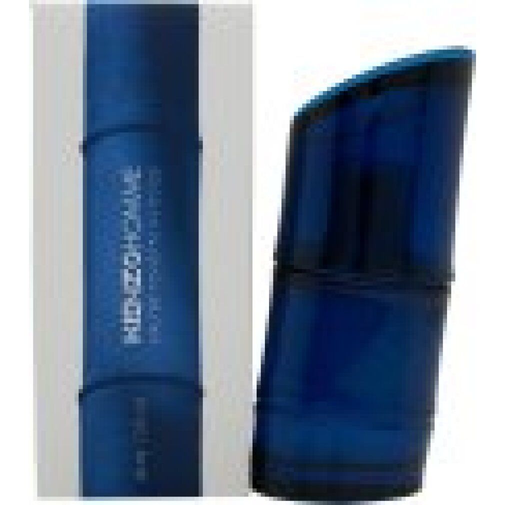 Blauwe flacon en verpakking. Tekst: Kenzo Homme, Eau de Toilette Intense. Bamboe-ontwerp. Flacon met bamboe-look.