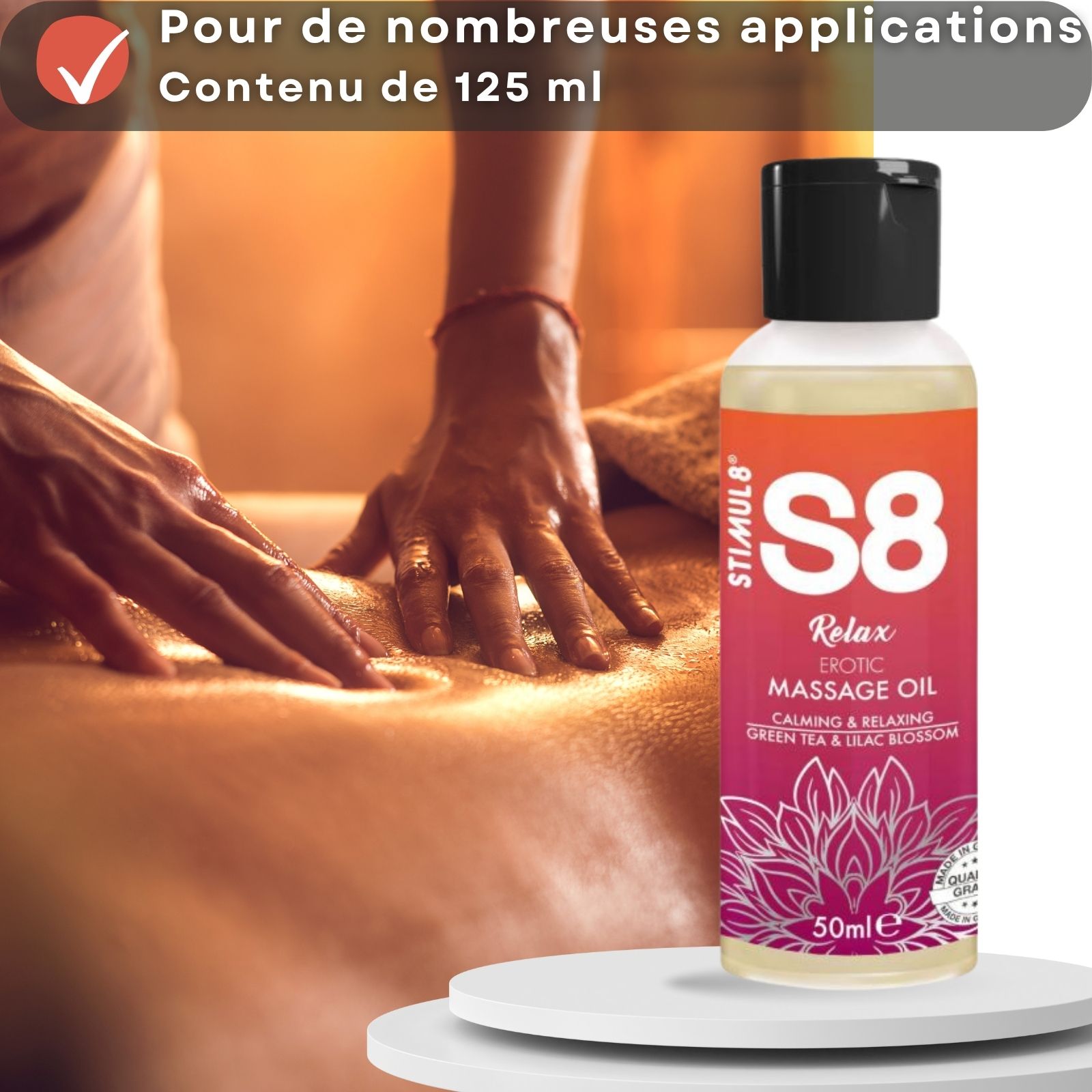 Flacon d'huile de massage S8 Relax, à côté d'une personne massée. 50 ml. Pour de nombreuses applications.