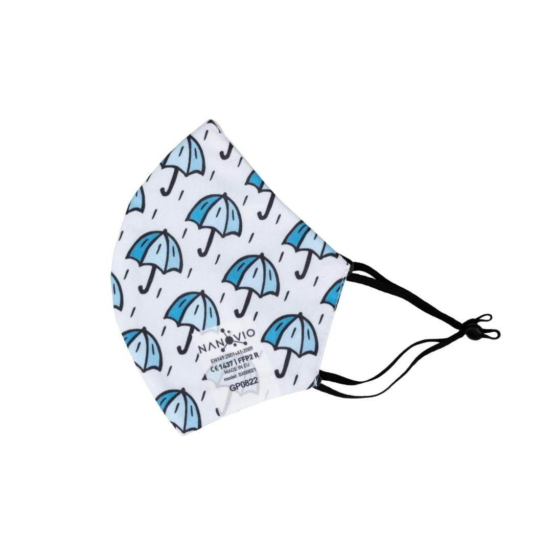 FFP2-masker met blauw paraplu-patroon. Logo en certificeringen: EN149:2001+A1:2009, CE 1437, FFP2 R, Made in EU. Model: SX00021, GP0822.